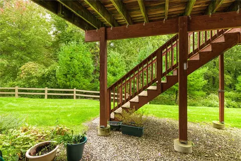 Exterior - 121 Hampton Way, South Kingstown, RI 02879 photo 8 of 8