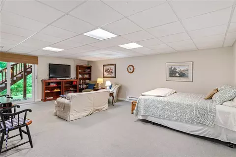 Bedroom - 121 Hampton Way, South Kingstown, RI 02879 photo 7 of 9