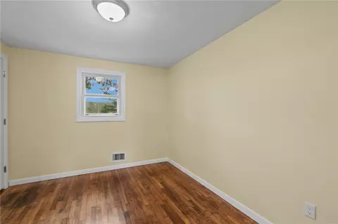 Bedroom - 66 Palace Ave, Warwick, RI 02886 photo 12 of 12