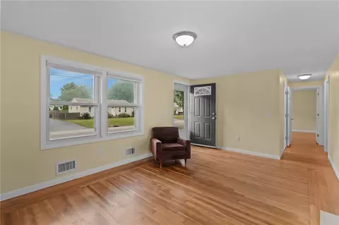 Living - 66 Palace Ave, Warwick, RI 02886 photo 2 of 4