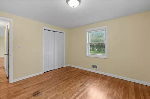 Bedroom - 66 Palace Ave, Warwick, RI 02886 photo 8 of 12