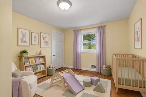 Bedroom - 66 Palace Ave, Warwick, RI 02886 photo 1 of 15