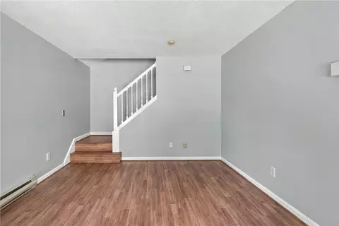 Living - 200 Post Rd #618, Warwick, RI 02888 photo 2 of 4