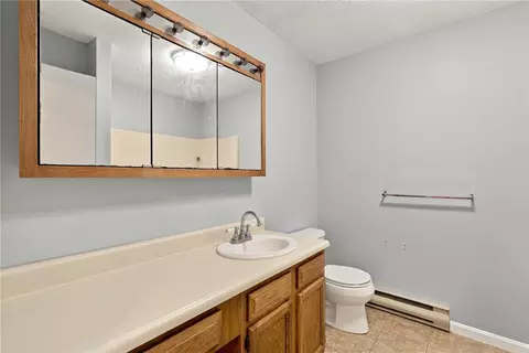 Bath - 200 Post Rd #618, Warwick, RI 02888 photo 3 of 4