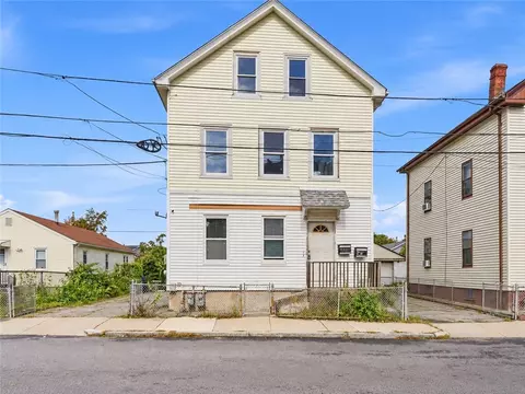 18 Stone St, Providence, RI 02904