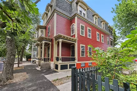 41 Chapin Ave, Providence, RI 02909