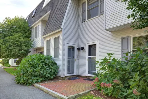 364 Bellevue Ave #D7, Newport, RI 02840