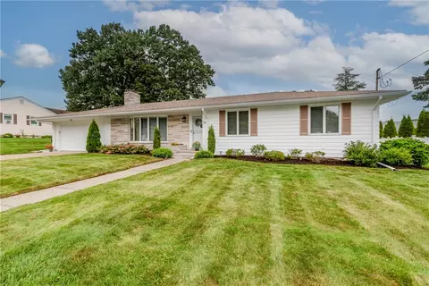 14 Brookfarm Rd, North Providence, RI 02904