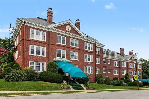 234 President Ave #3, Providence, RI 02906