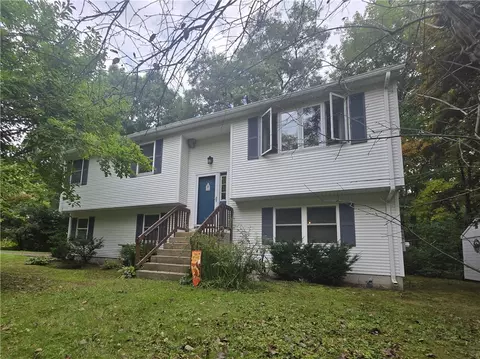 399 Farnum Pike, Smithfield, RI 02917