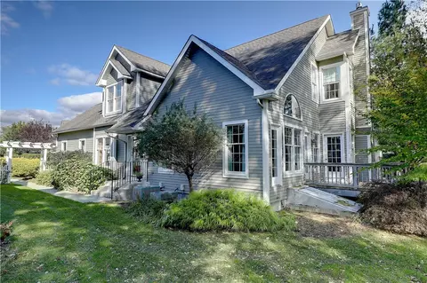 14 Seal Island Rd #14, Bristol, RI 02809