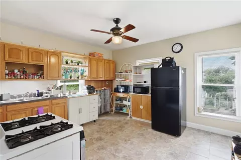 Kitchen - 7 Broad St, Warwick, RI 02888 photo 3 of 5