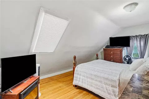 Bedroom - 7 Broad St, Warwick, RI 02888 photo 8 of 12