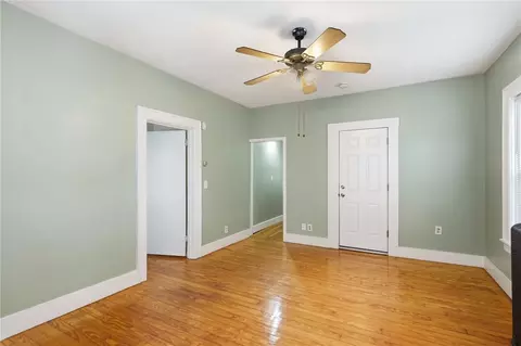 Living - 7 Broad St, Warwick, RI 02888 photo 3 of 4