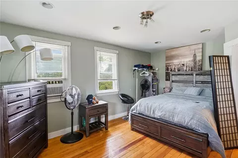 Bedroom - 7 Broad St, Warwick, RI 02888 photo 5 of 12