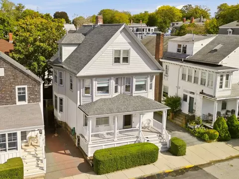 14 Mann Ave, Newport, RI 02840