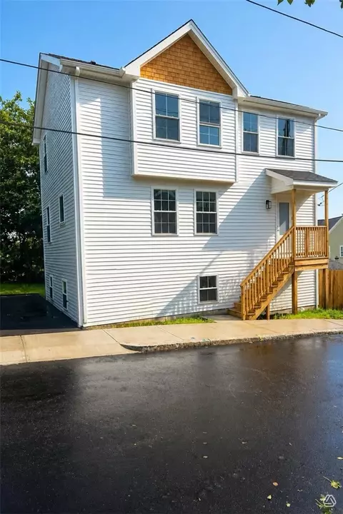 11 Benton St, Providence, RI 02909