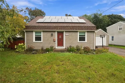 153 Rice St, Pawtucket, RI 02861