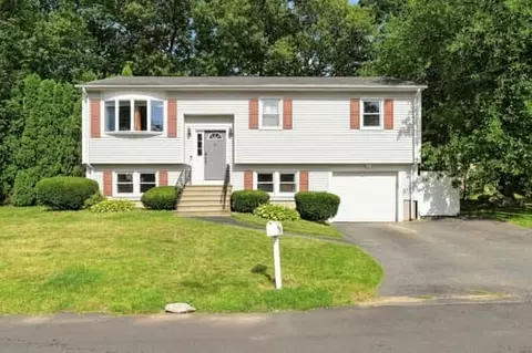 172 Friendship St, North Providence, RI 02904
