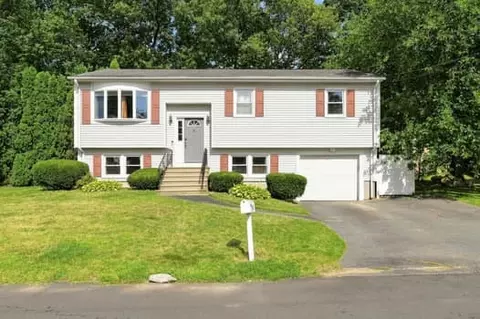 172 Friendship St, North Providence, RI 02904