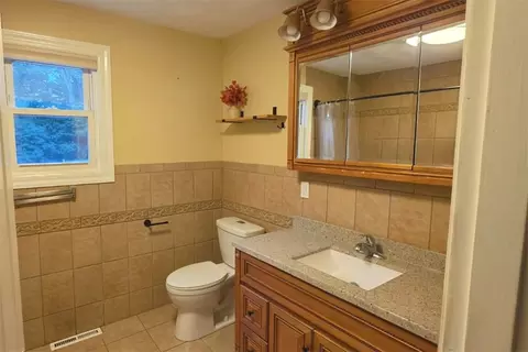 Bath - 157 Black Plain Rd, Exeter, RI 02822 photo 1 of 2
