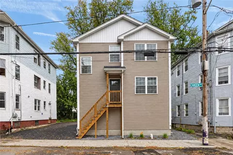 000 Camden Ave, Providence, RI 02908