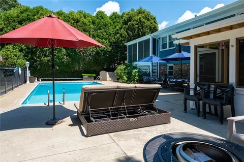Exterior - 3 Emerald St, Westerly, RI 02891 photo 7 of 15