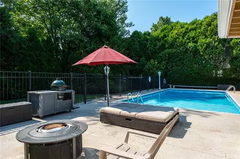Exterior - 3 Emerald St, Westerly, RI 02891 photo 11 of 15