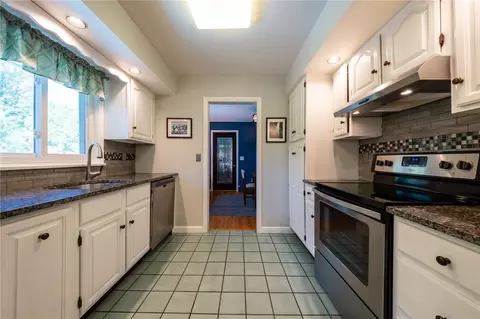 Kitchen - 3 Emerald St, Westerly, RI 02891 photo 2 of 3