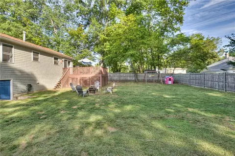 Exterior - 100 Holmes Rd, Warwick, RI 02888 photo 7 of 13