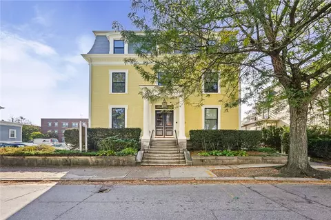 441 Angell St #2, Providence, RI 02906