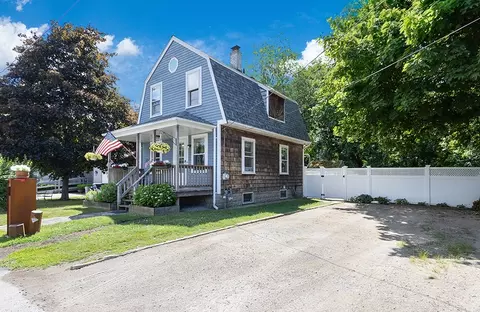 67 Coleman St, Seekonk, MA 02771