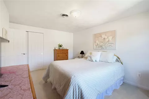 Bedroom - 16 Scenery Ln, Johnston, RI 02919 photo 2 of 9