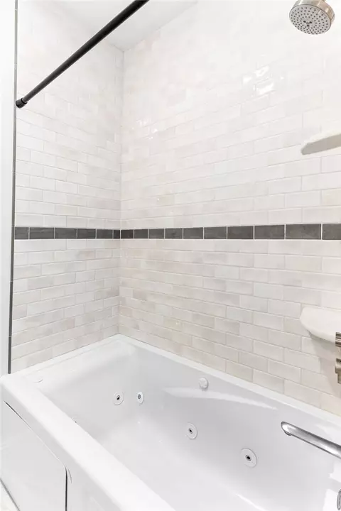 Bath - 4 Wescott Way, Coventry, RI 02816 photo 4 of 5