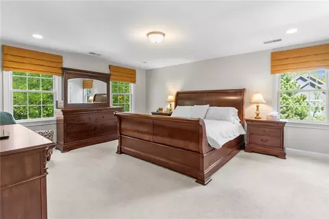 Bedroom - 128 Windmill Dr, South Kingstown, RI 02879 photo 1 of 8