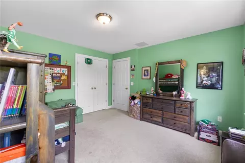 Bedroom - 128 Windmill Dr, South Kingstown, RI 02879 photo 6 of 8
