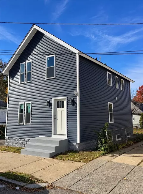 106 Parnell St, Providence, RI 02909
