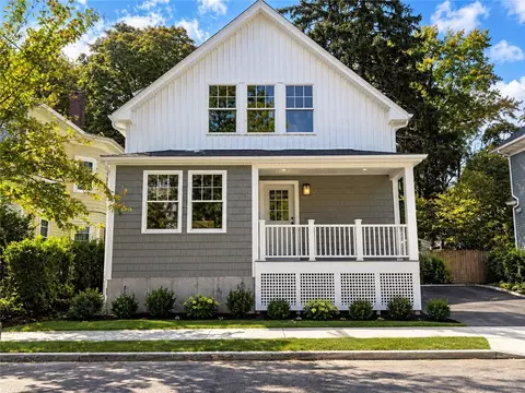 226 Jastram St, Providence, RI 02908