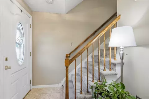 Entry Way - 15 Collins St, Attleboro, MA 02703 photo 2 of 3