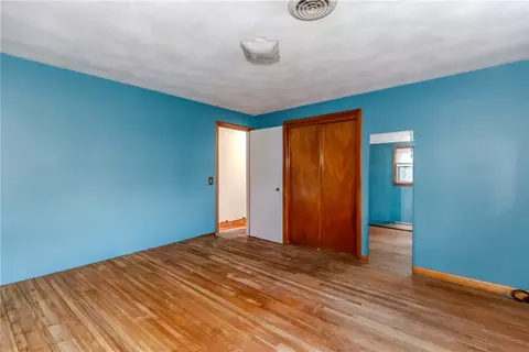 Bedroom - 73 Eagle Rd, Cranston, RI 02920 photo 3 of 6