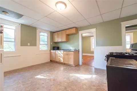 Entry Way - 414 Rathbun St #6, Woonsocket, RI 02895 photo 3 of 6