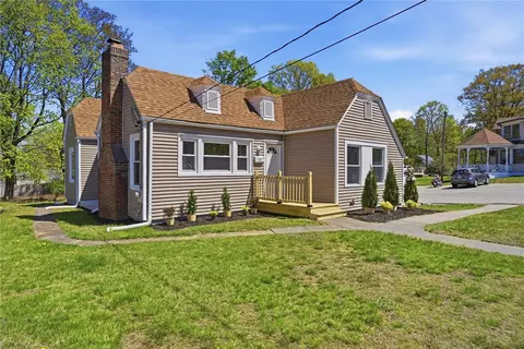 Exterior - 1567 Centerville Rd, Warwick, RI 02886 photo 4 of 4