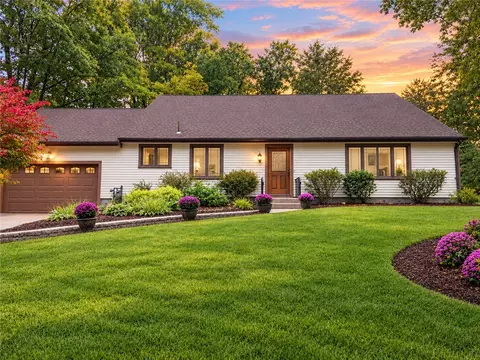 289 Old River Rd, Lincoln, RI 02865