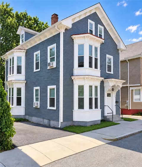 614 Smith St, Providence, RI 02908