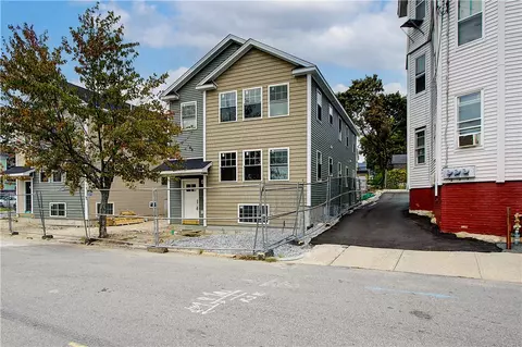 291 Amherst St, Providence, RI 02909