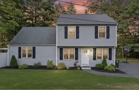 47 Smith Ave, Greenville, RI 02828