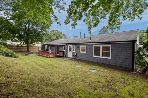 Exterior - 140 Tanner Ave, Warwick, RI 02886 photo 3 of 8