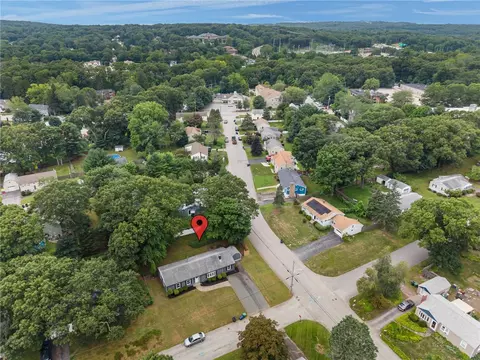 View/Area - 140 Tanner Ave, Warwick, RI 02886 photo 3 of 7