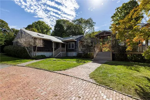 159 Longfellow Rd, Jamestown, RI 02835