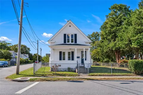 30 Read St, Riverside, RI 02915